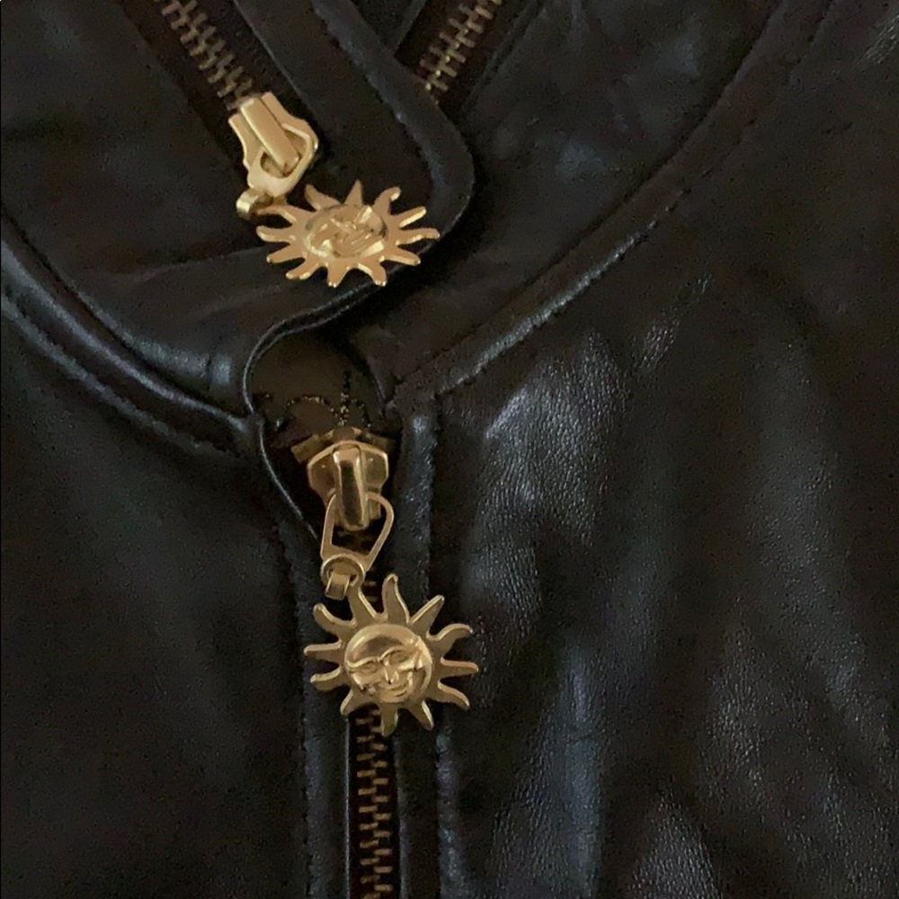 Vest/Shell - Picture 3 of 4